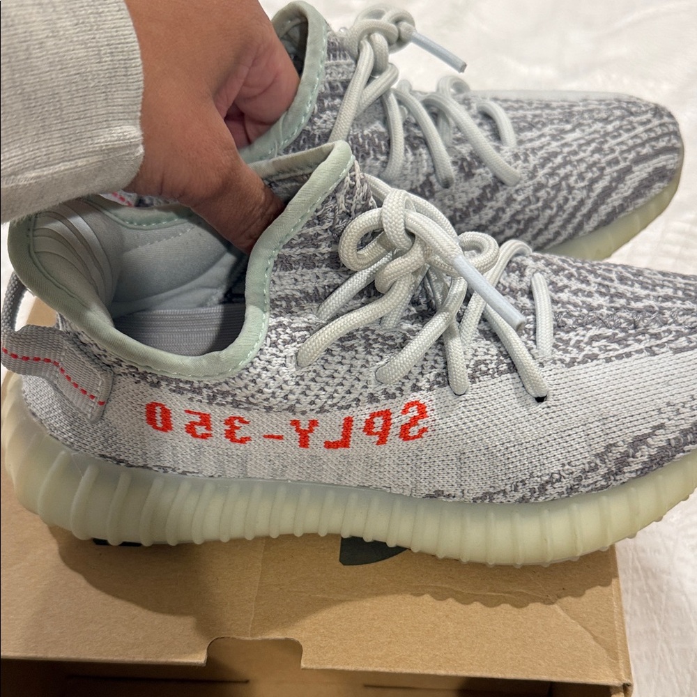 Yeezy Boost Sneakers - Picture 10 of 13